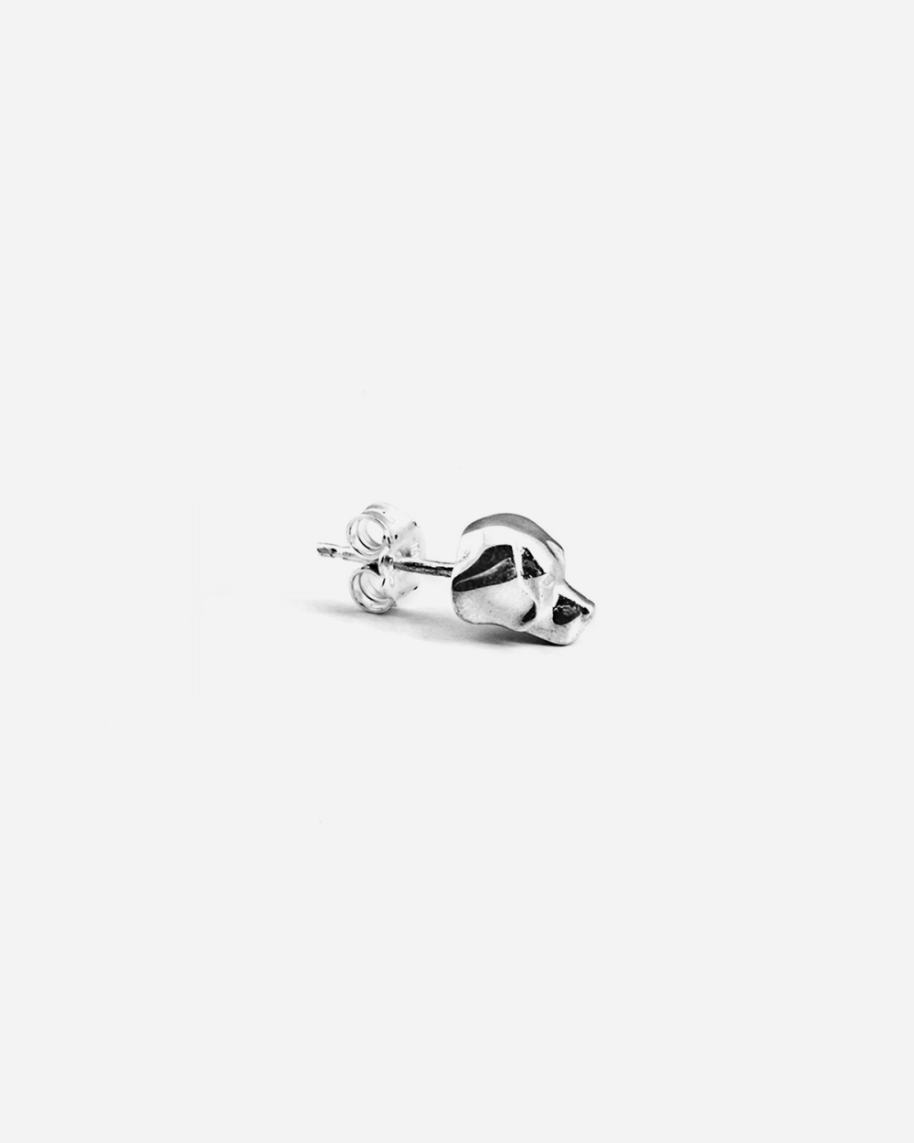 BEAGLE SINGLE EARRING / POLISHED SILVER