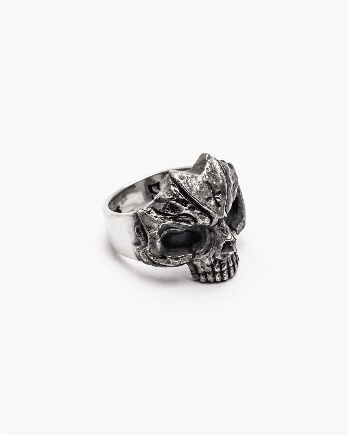 BAGUE CRÂNE SALMO