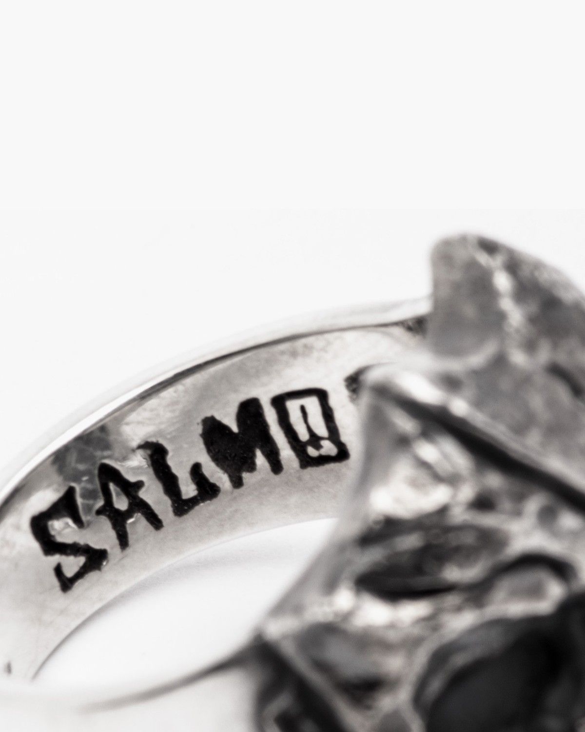 BAGUE CRÂNE SALMO