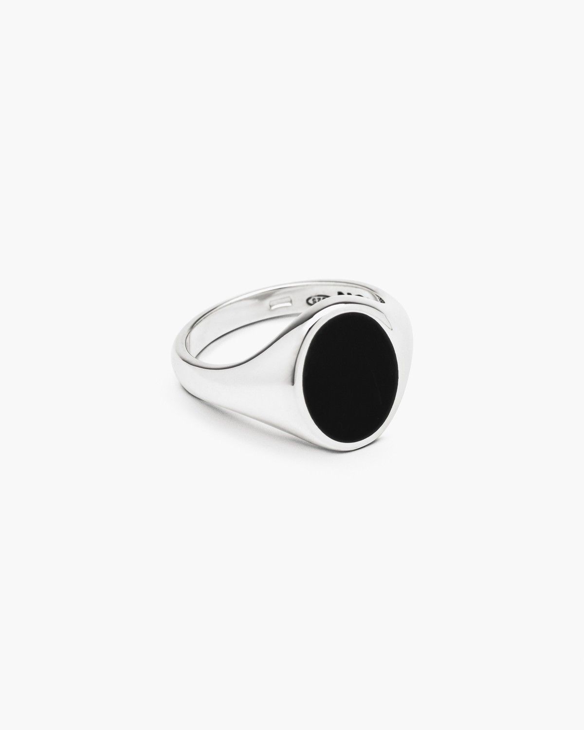 ANILLO CHEVALIER OVAL ESMALTE NEGRO