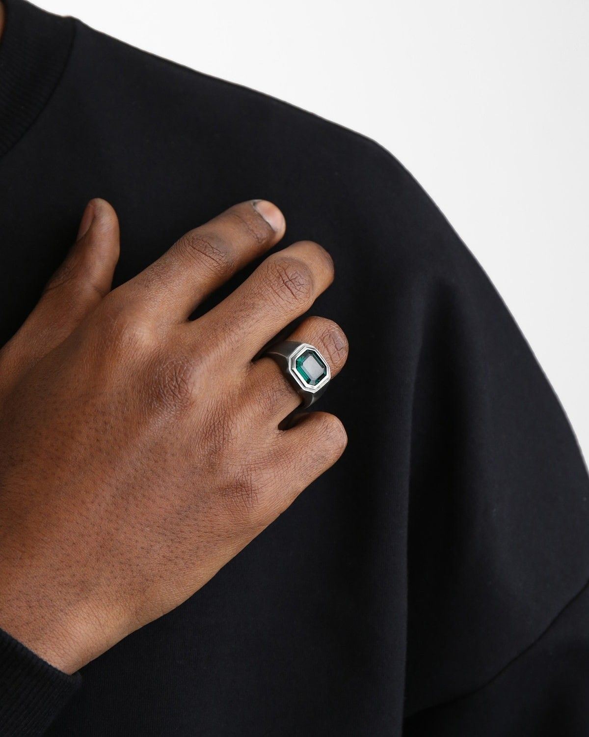 ANELLO CHEVALIER BOLD PUNCH IN ARGENTO