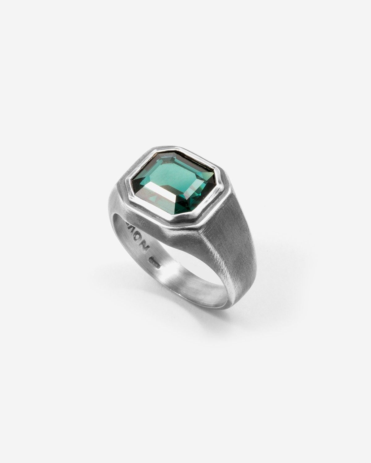 ANELLO CHEVALIER BOLD PUNCH IN ARGENTO