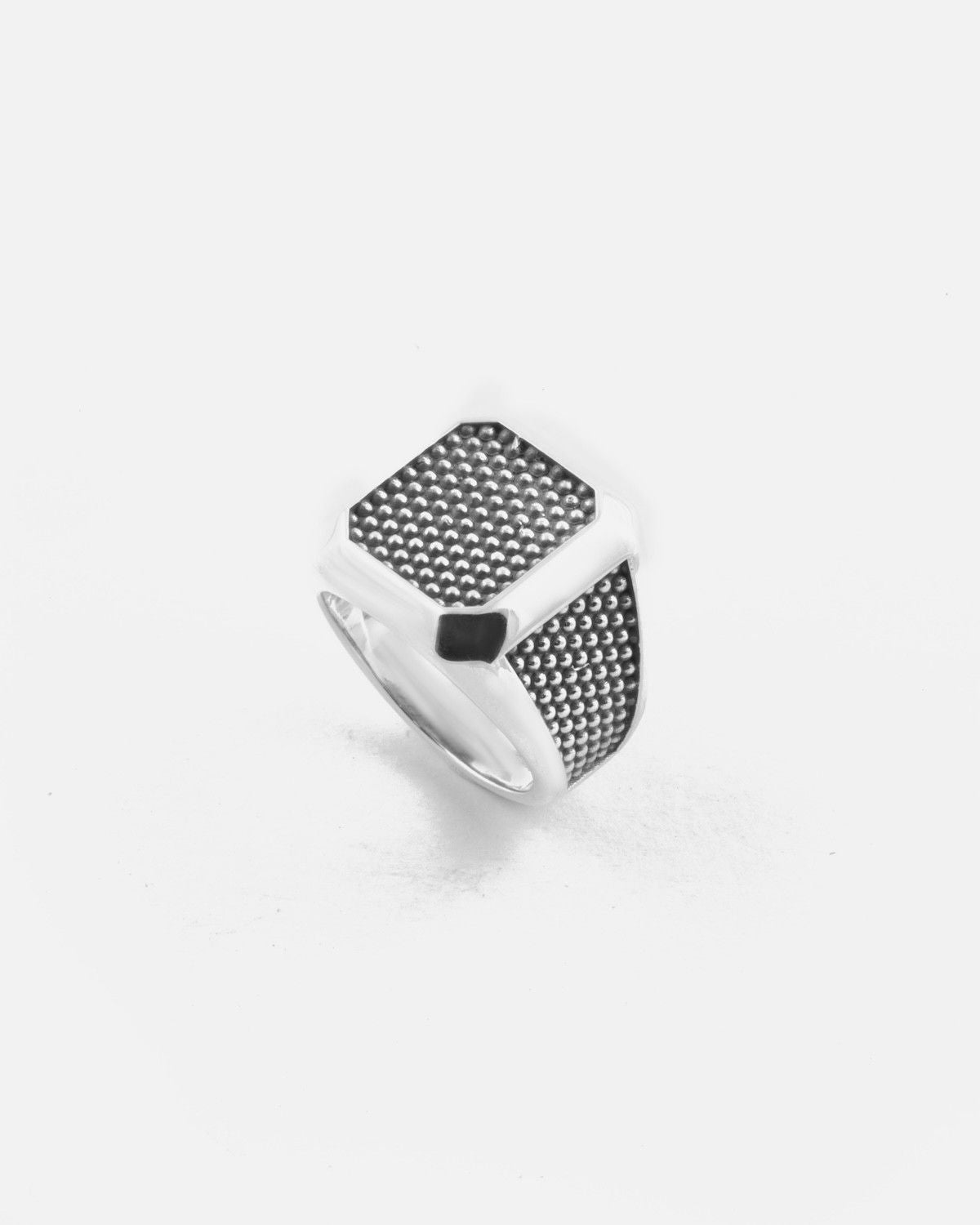 OCTAGONAL SIGNET RING WITH DOTTED TEXTURE