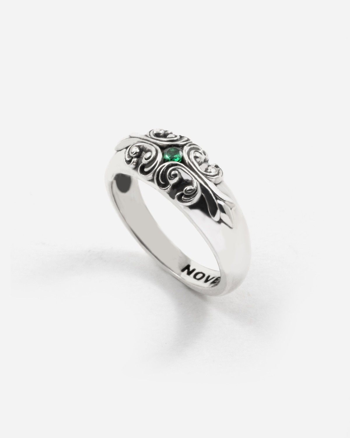 SOLEDAD RING WITH GREEN STONE