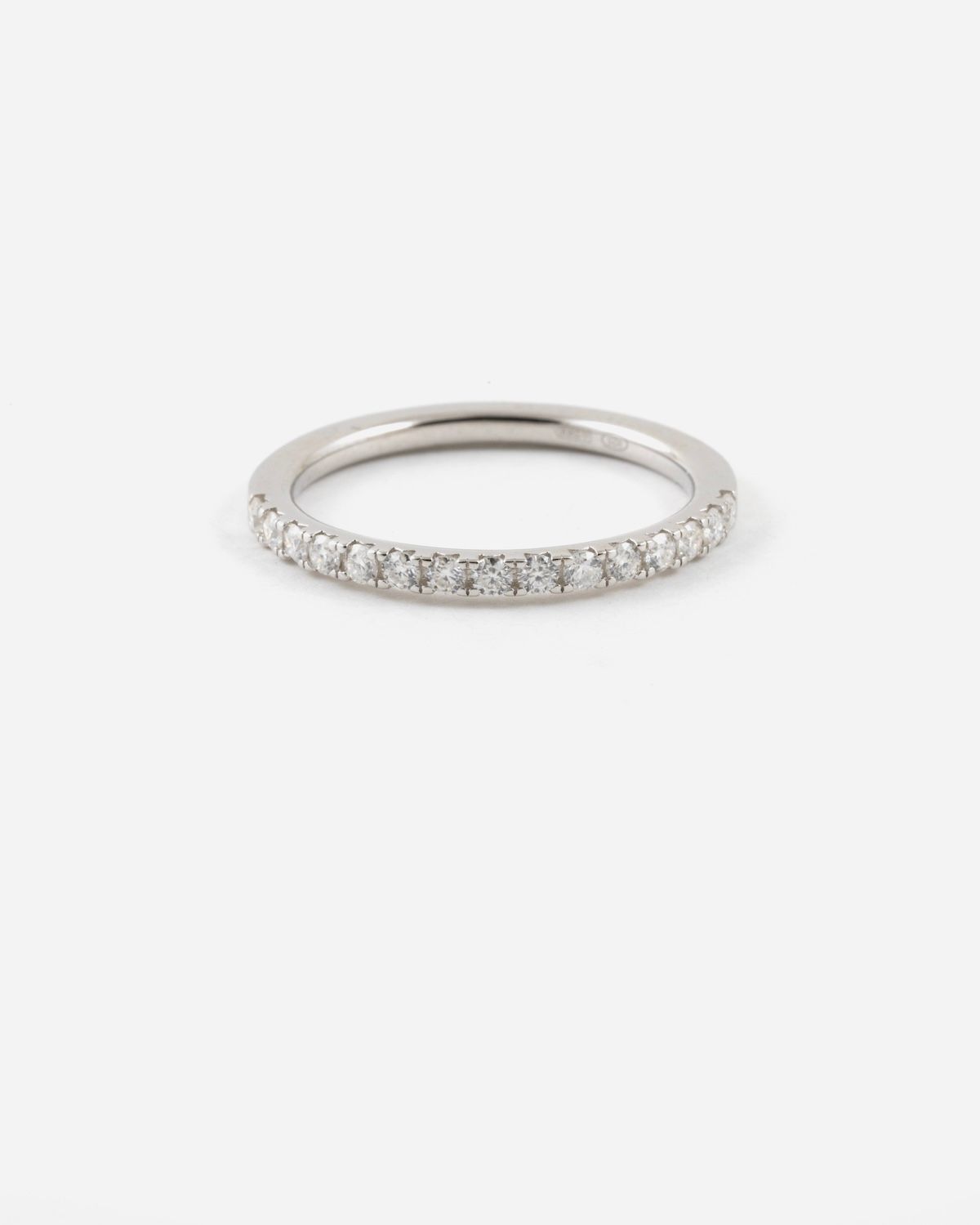 SILBERNER HALB AUSGEFASSTER PAVÉ-RING MIT 0.45 CT MOISSANIT