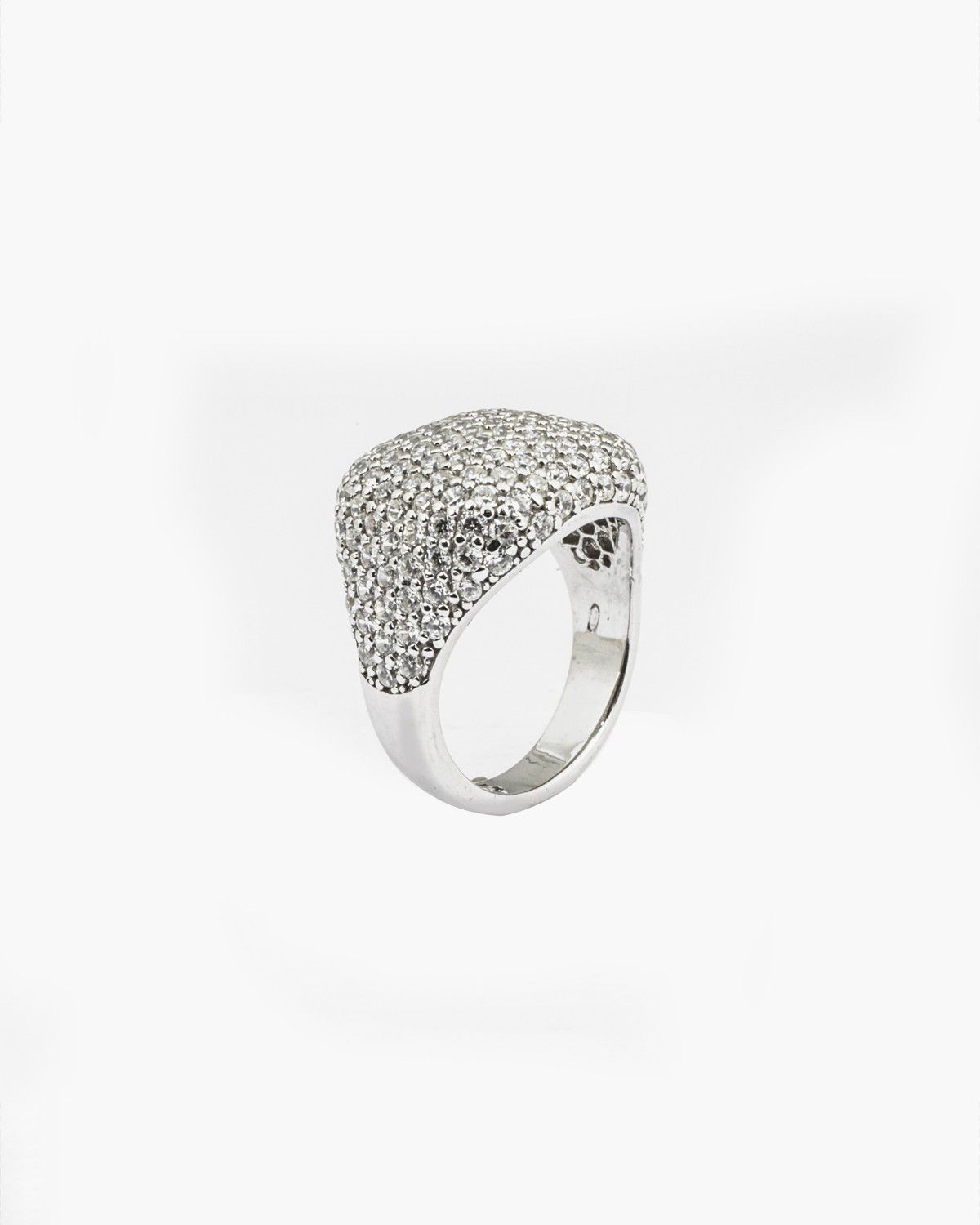 ZIRCON SQUARE SIGNET RING