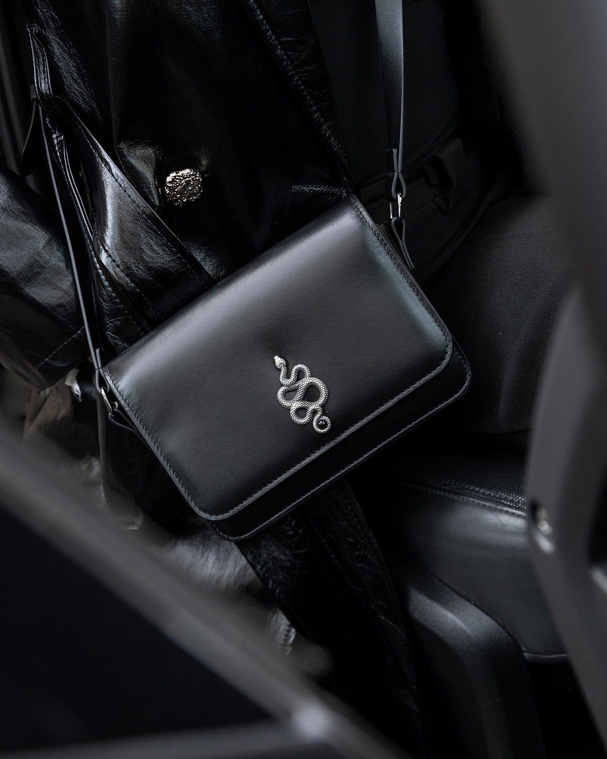 SNAKE BAG