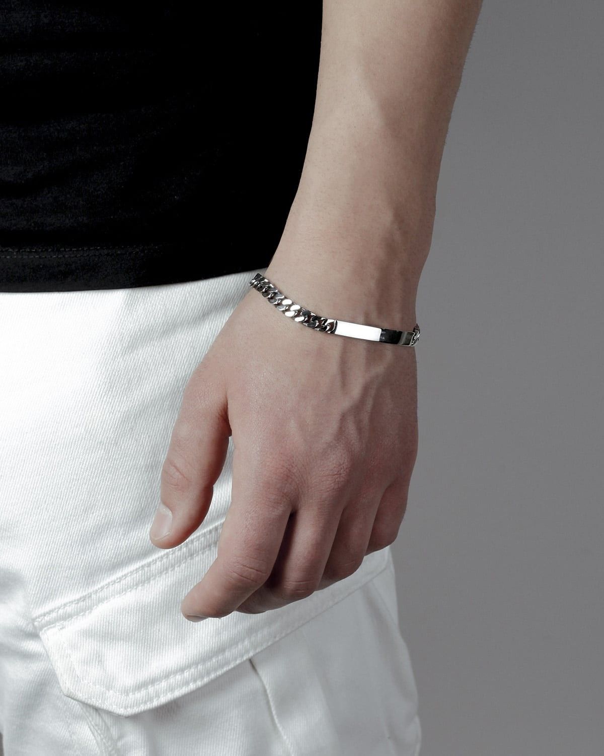 BRACELET GOURMETTE BORDURE CARRÉE AVEC AVEC GRAVURE CHAÎNE 200 CUSTOM