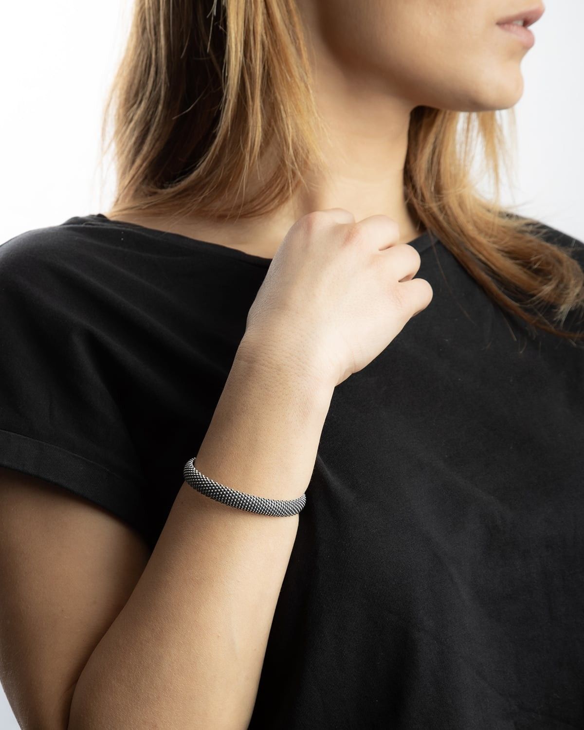 DOTTED BANGLE