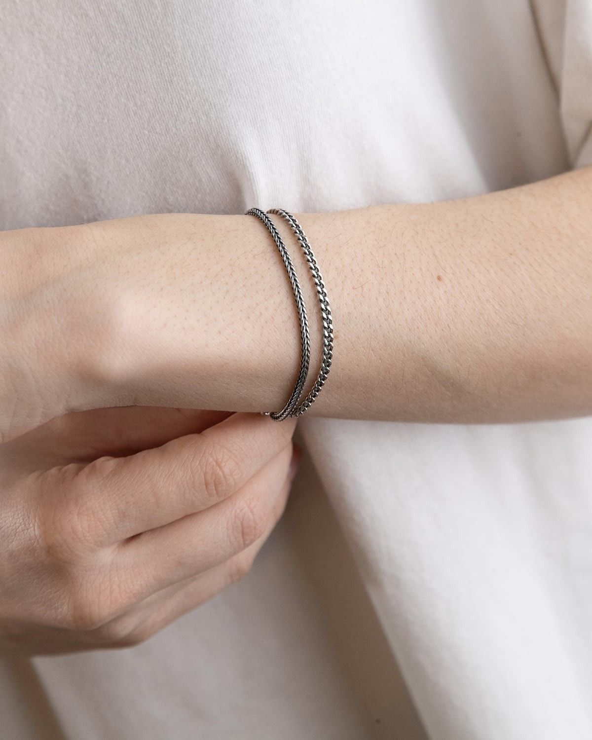 ARMBAND ZWEI KETTEN GROUMETTE UND FUCHßCHWANZ