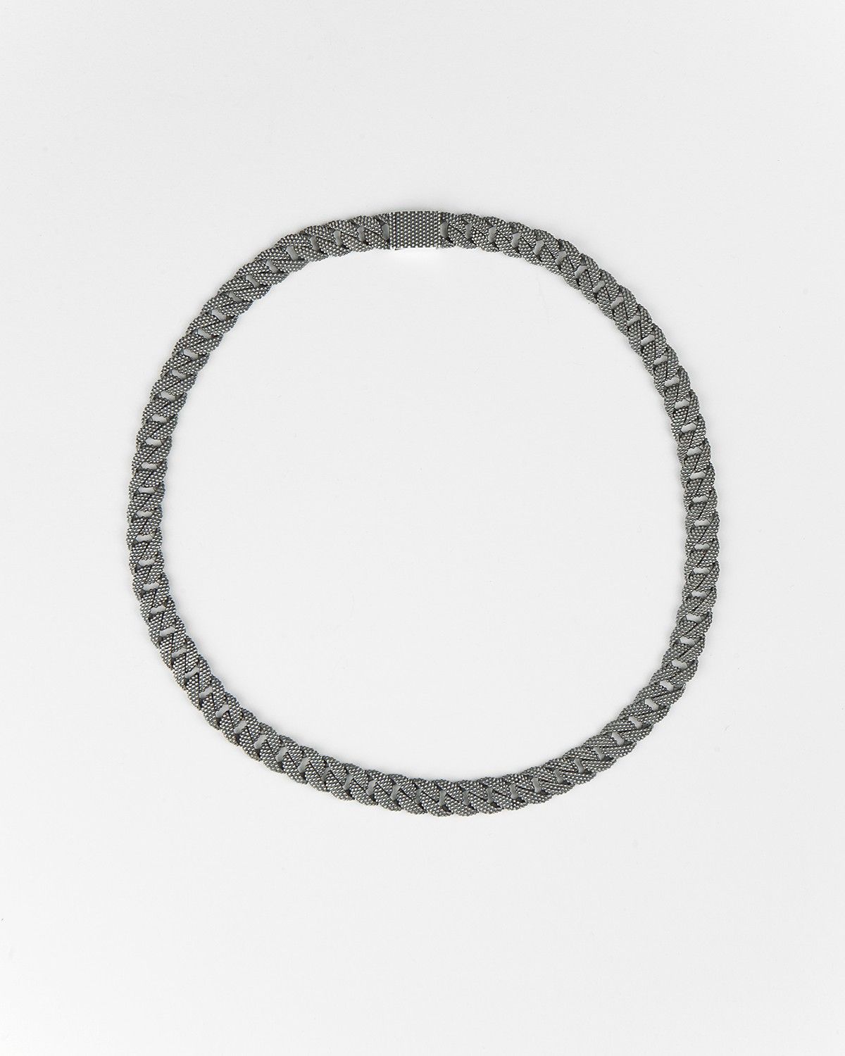 SMALL DOTTED CURB NECKLACE