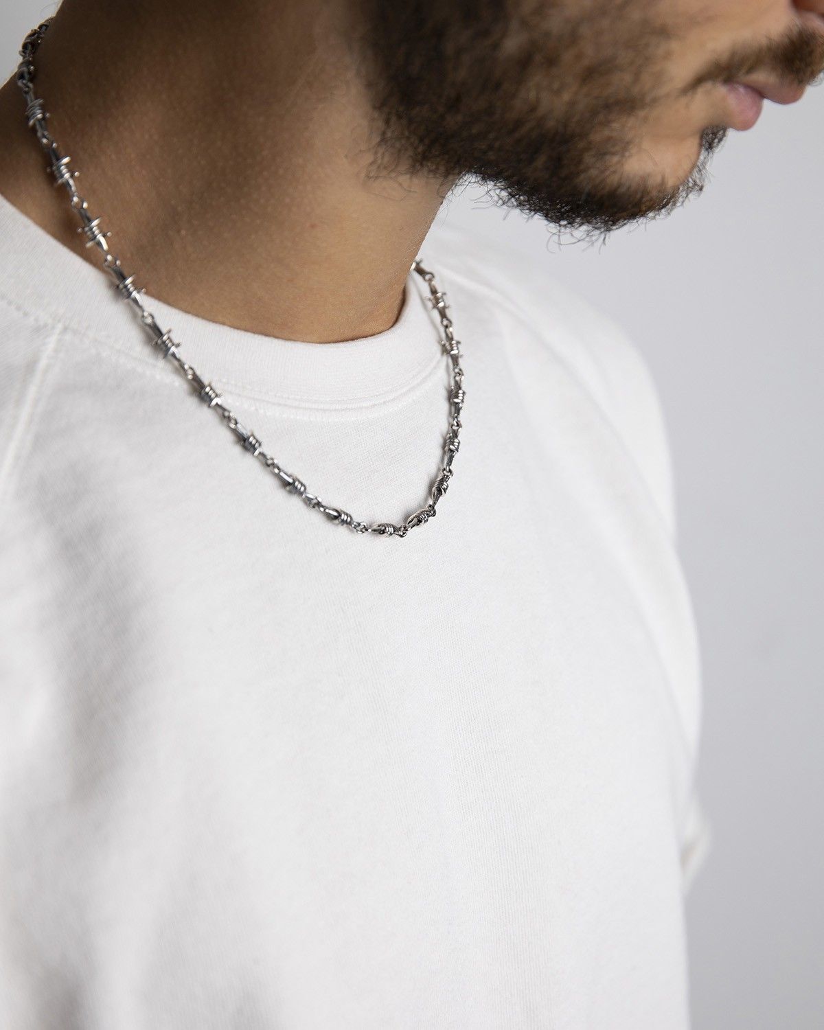 BARBED WIRE NECKLACE