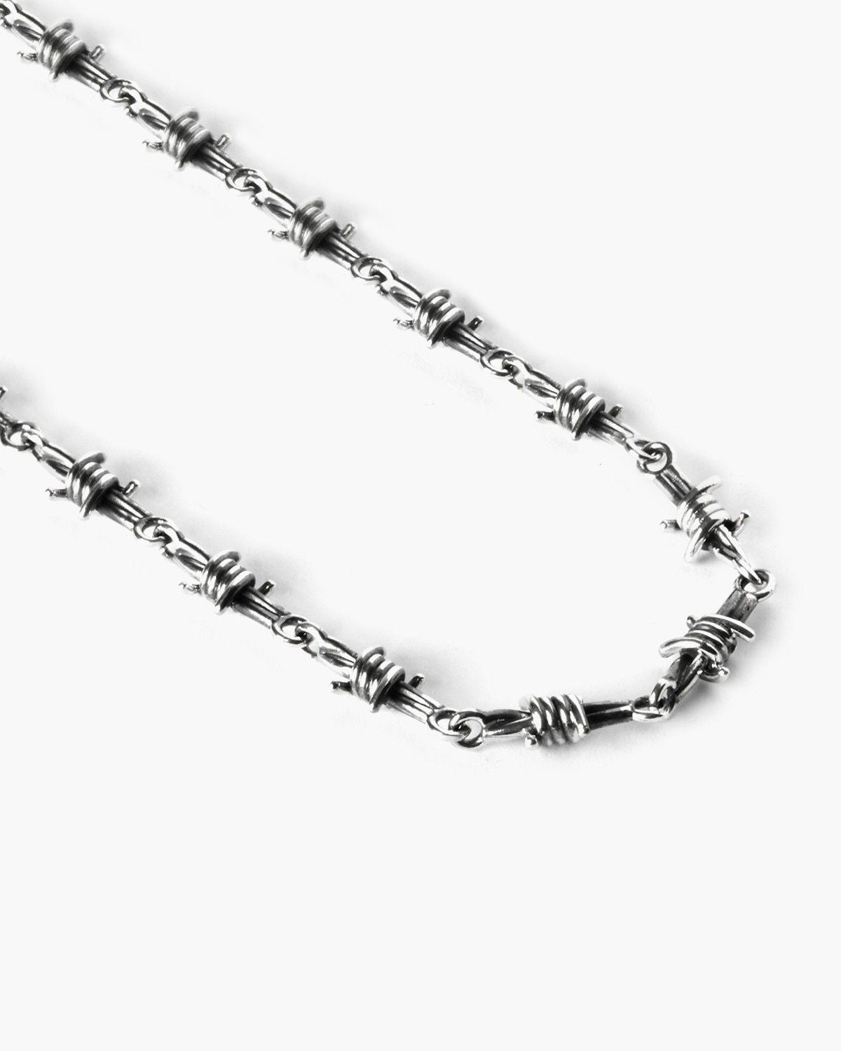 BARBED WIRE NECKLACE