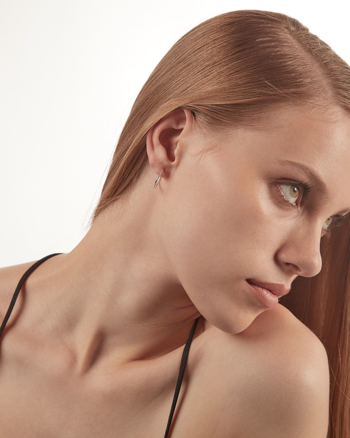 MINI SINGLE HOOP EARRING 012 / POLISHED SILVER