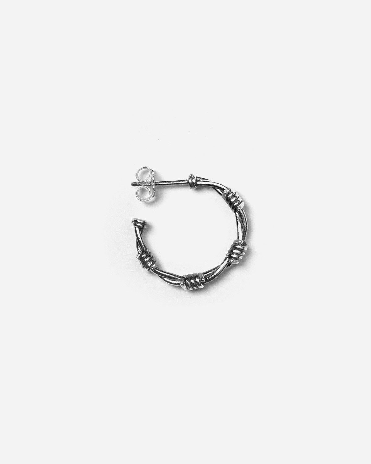 BOUCLE D’OREILLE UNIQUE CHAÎNE BARBELÉ PETIT