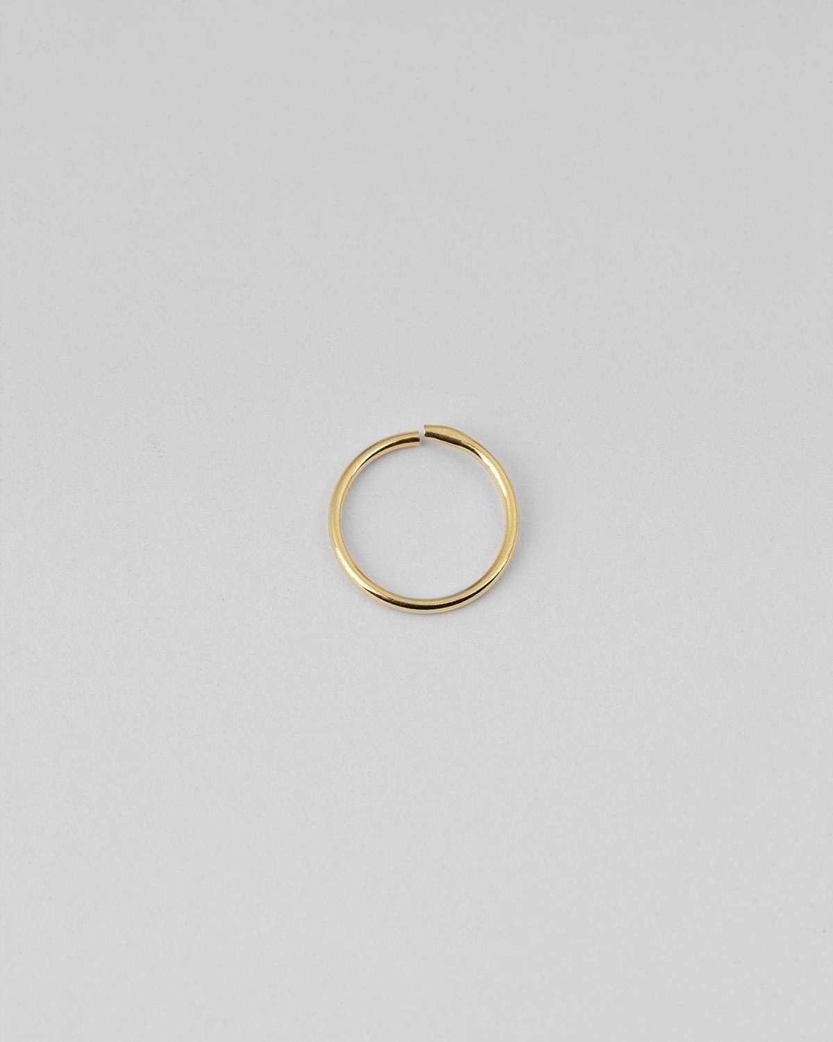 BOUCLE D’OREILLE UNIQUE CERCLE MINI CHAÎNE 12 D12 OR JAUNE
