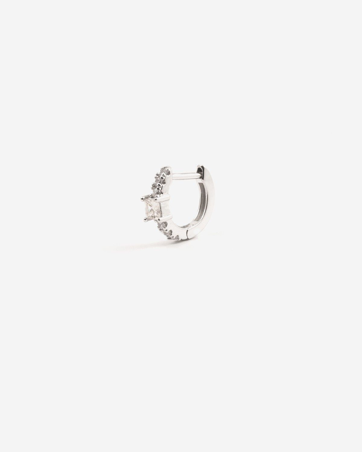 BOUCLE D’OREILLE UNIQUE NOTCH