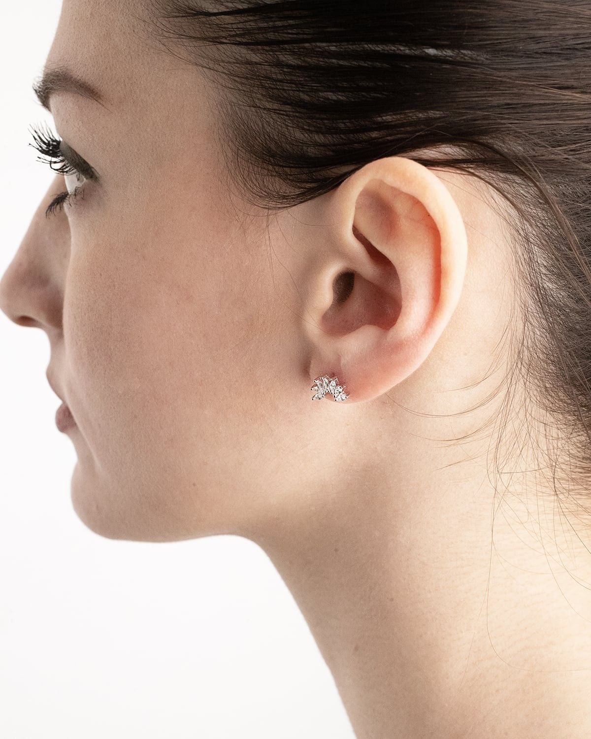 OHRRING OHRSTECKER PIERCING MIT 7 STEINEN