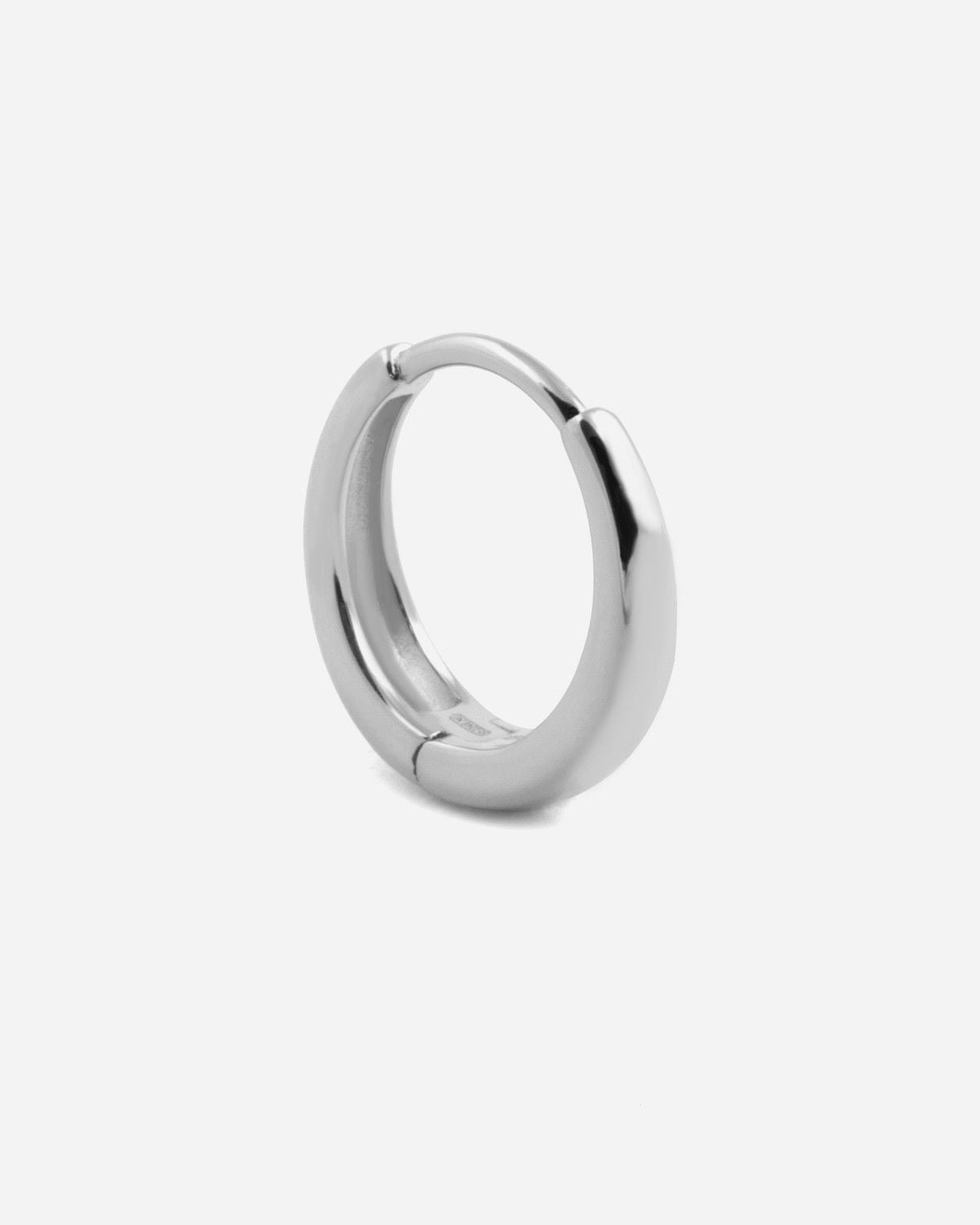 ORECCHINO A CERCHIO DIAM 11 MM CON SCATTINO IN ARGENTO