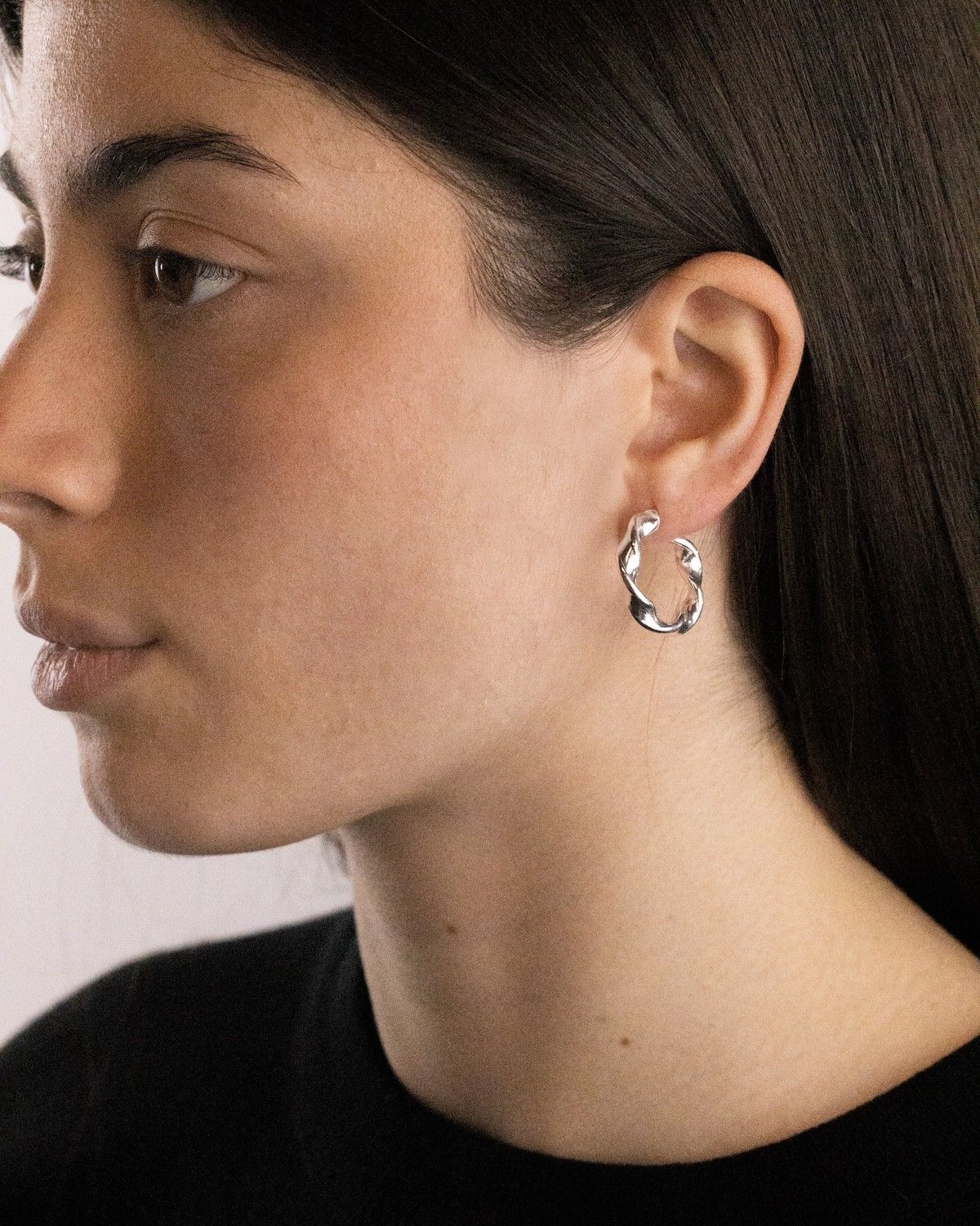 SMALL TWISTED HOOP EARRING 4.5 MM DIAM 18 MM