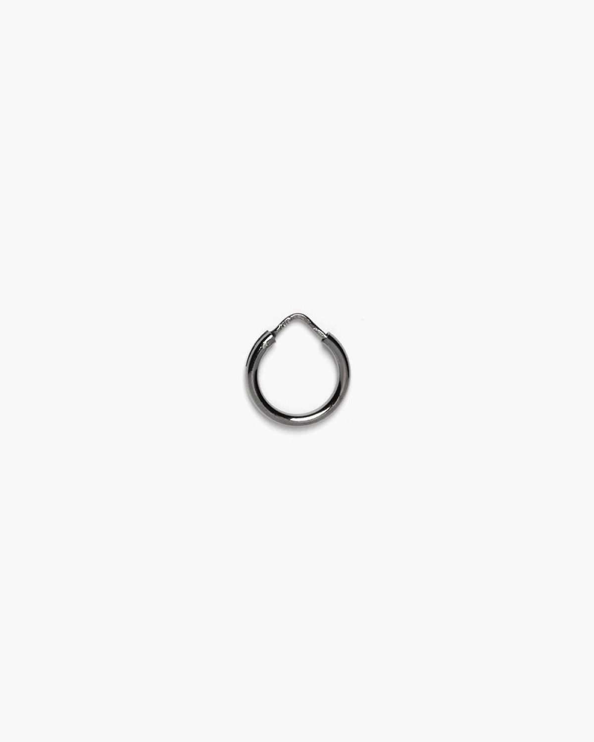 BOUCLE D’OREILLE UNIQUE CERCLE PIVOTÉE CHAÎNE RONDE 2,5 / RUTHÉNIUM