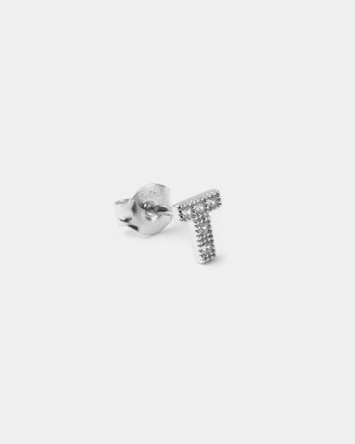 BOUCLE D’OREILLE UNIQUE LETTRE CAPITALES D'IMPRIMERIE AVEC ZIRCON CUBIQUE / RHODIUM BLANC