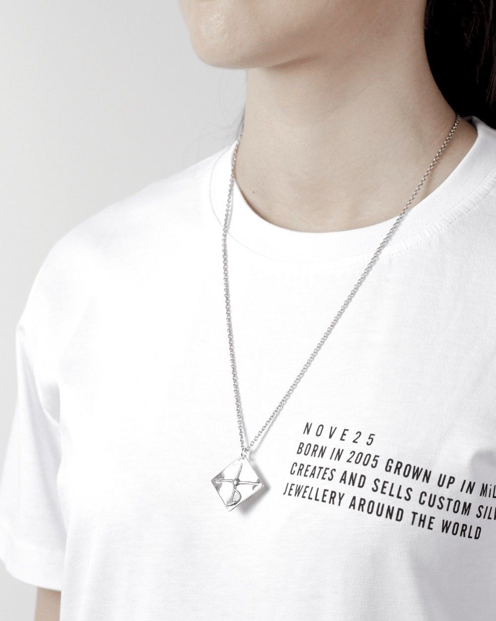 GRADUATION CAP PENDANT