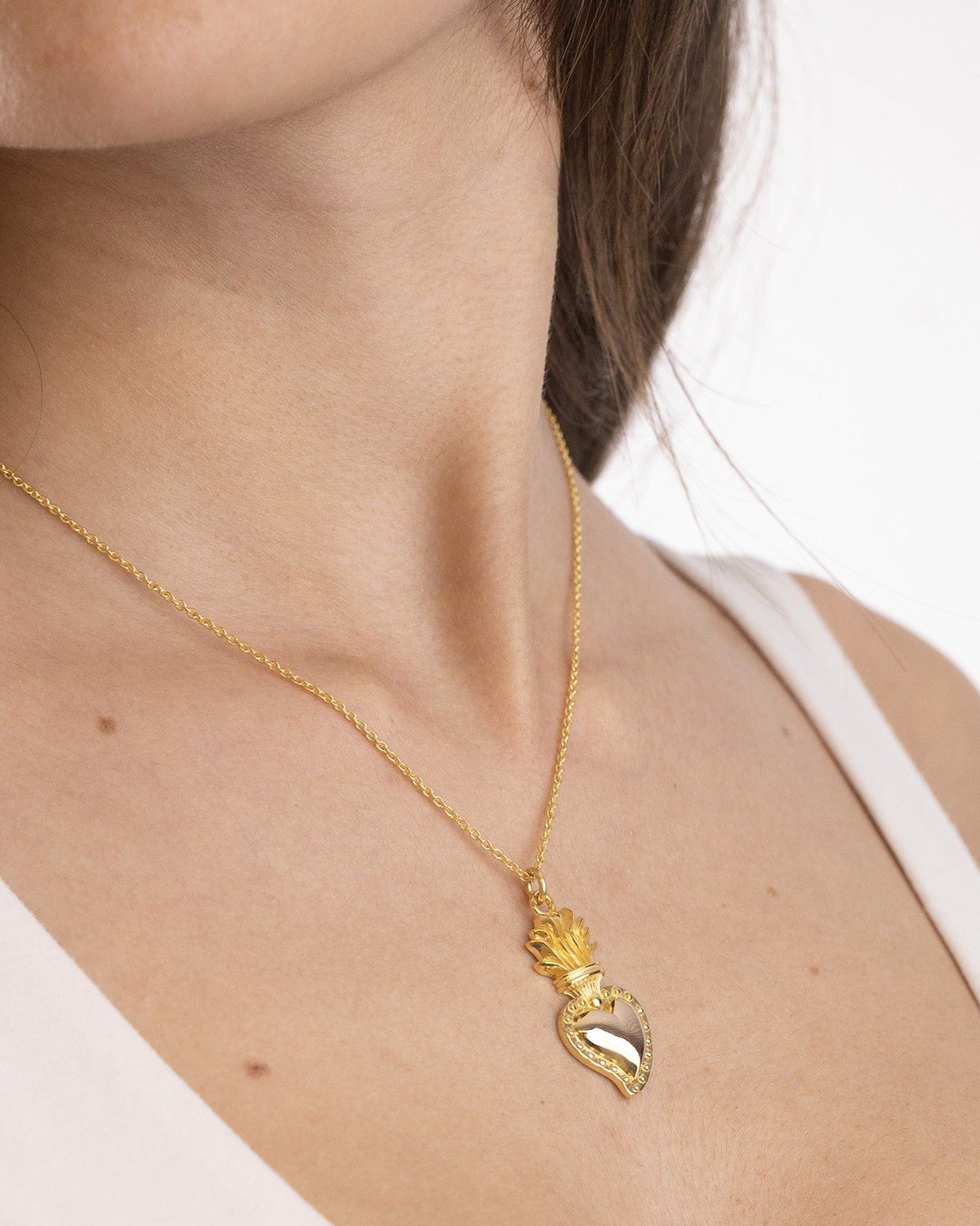 COLGANTE CORAZÓN EX-VOTO MEDIANO PLATEADO ORO