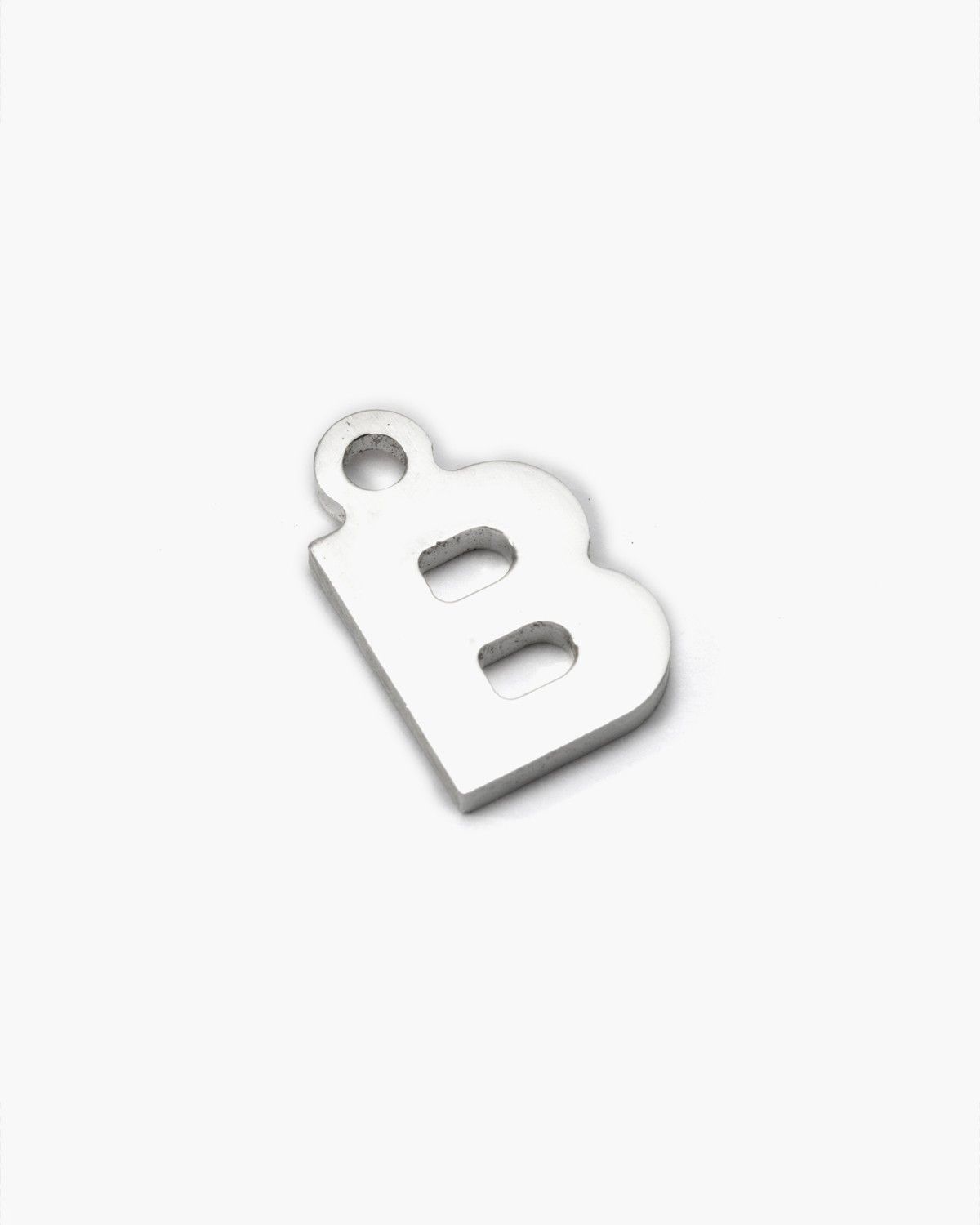 PENDENTIF LETTRE CAPITALES D'IMPRIMERIE PETIT