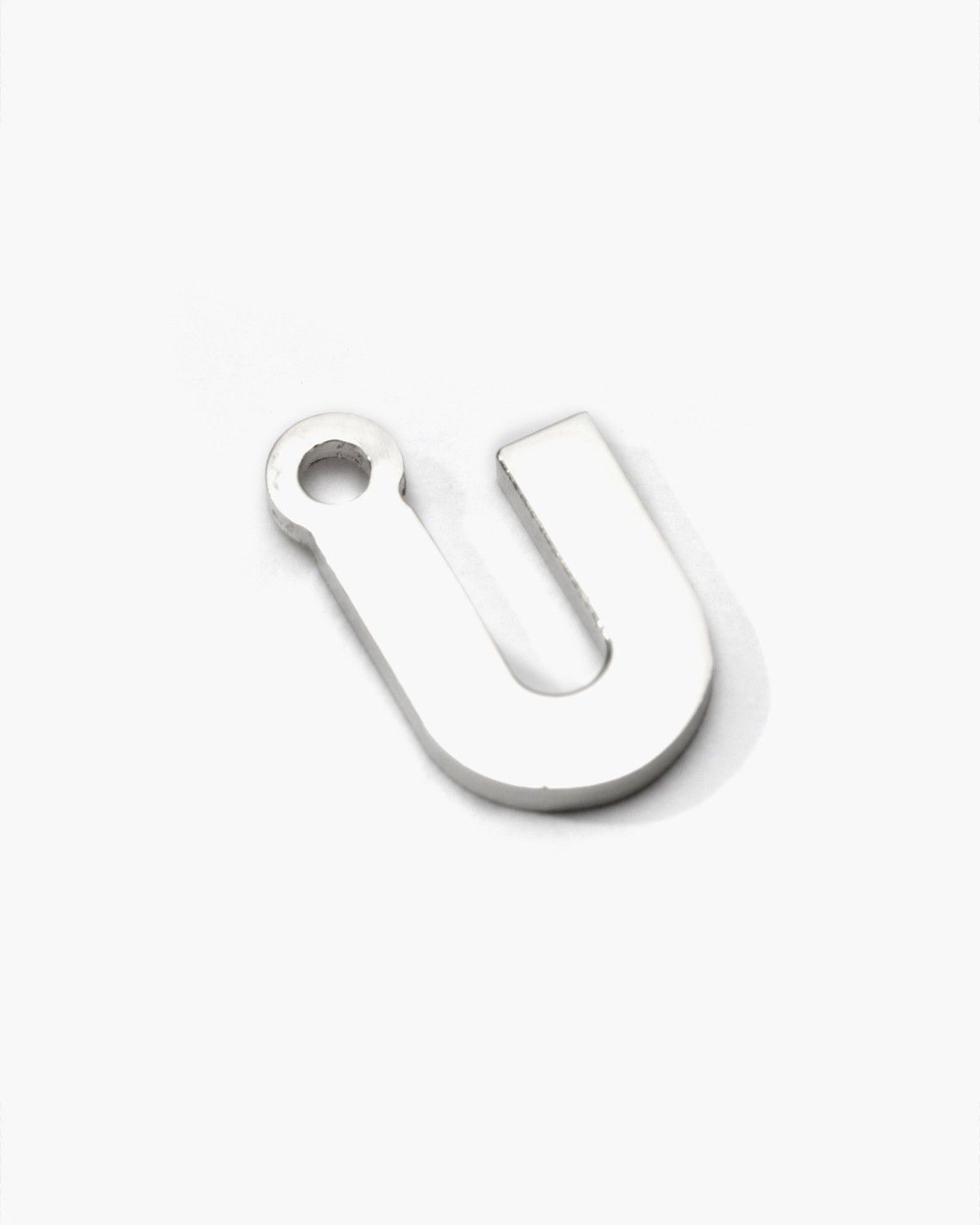 PENDENTIF LETTRE CAPITALES D'IMPRIMERIE PETIT