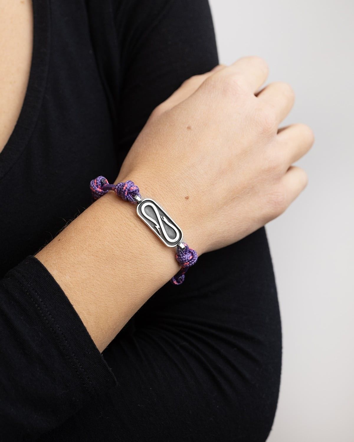 BRACCIALE IN CORDA VIOLA CON TARGA PROPAGANDA W/ NOVE25 IN ARGENTO