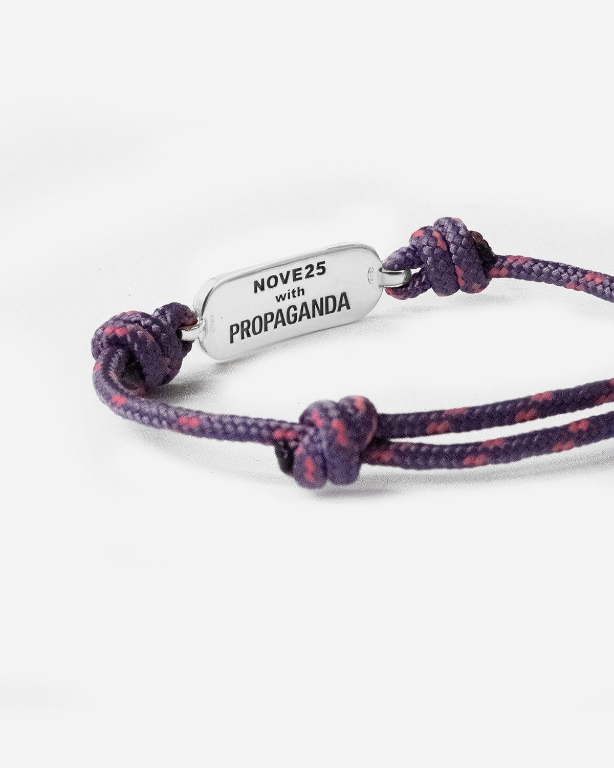 BRACCIALE IN CORDA VIOLA CON TARGA PROPAGANDA W/ NOVE25 IN ARGENTO