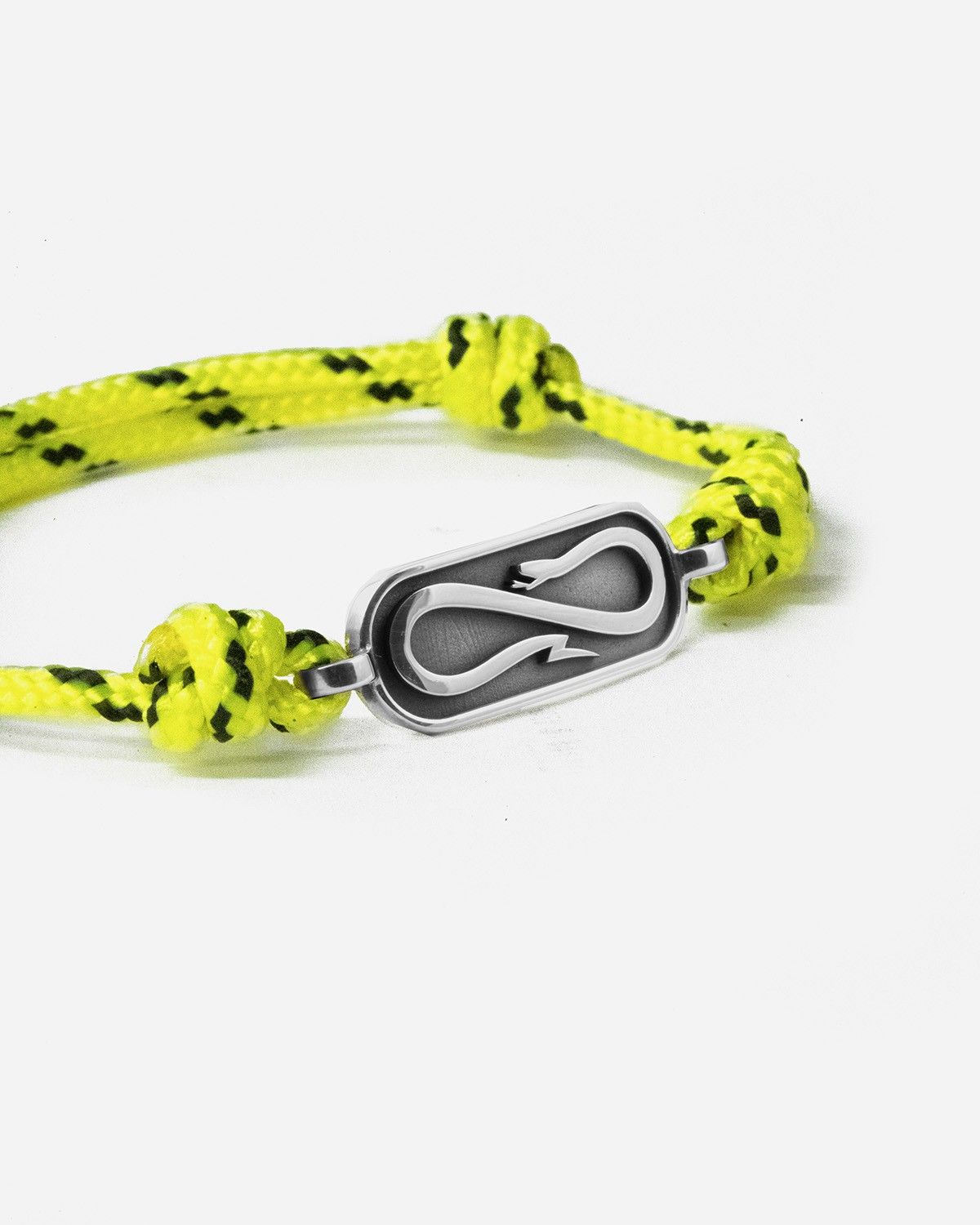 BRACCIALE IN CORDA GIALLA CON TARGA PROPAGANDA W/ NOVE25 IN ARGENTO