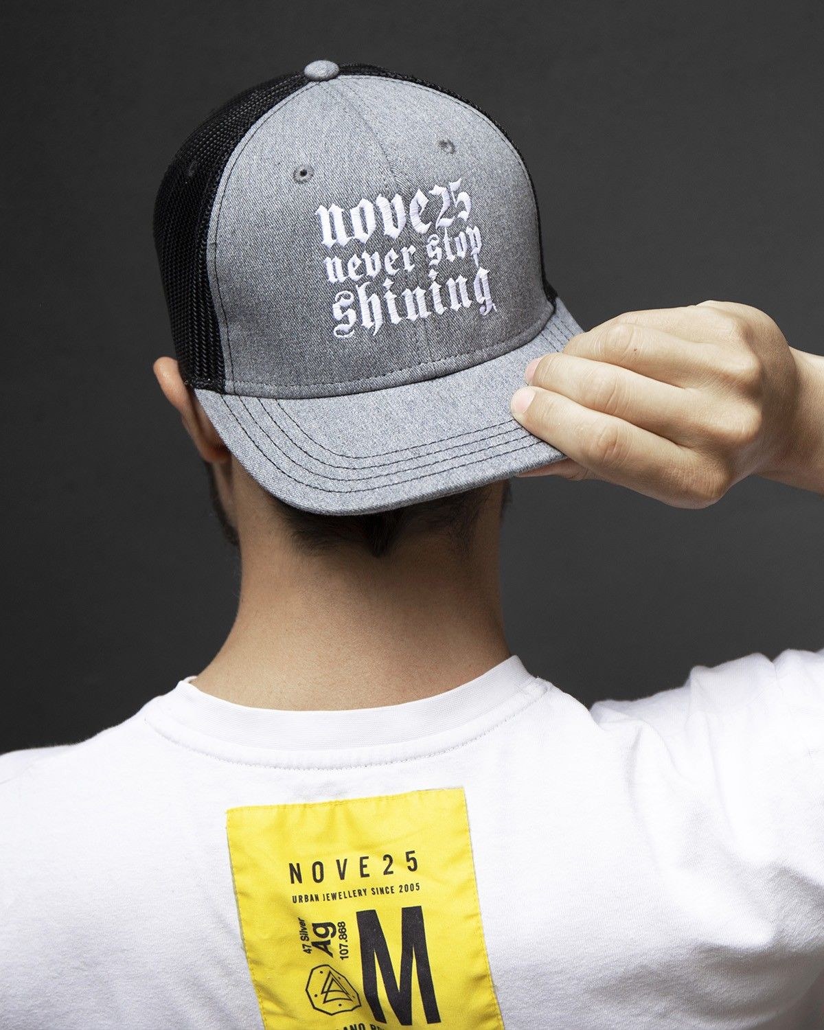 TRUCKER CAP NOVE25 GREY