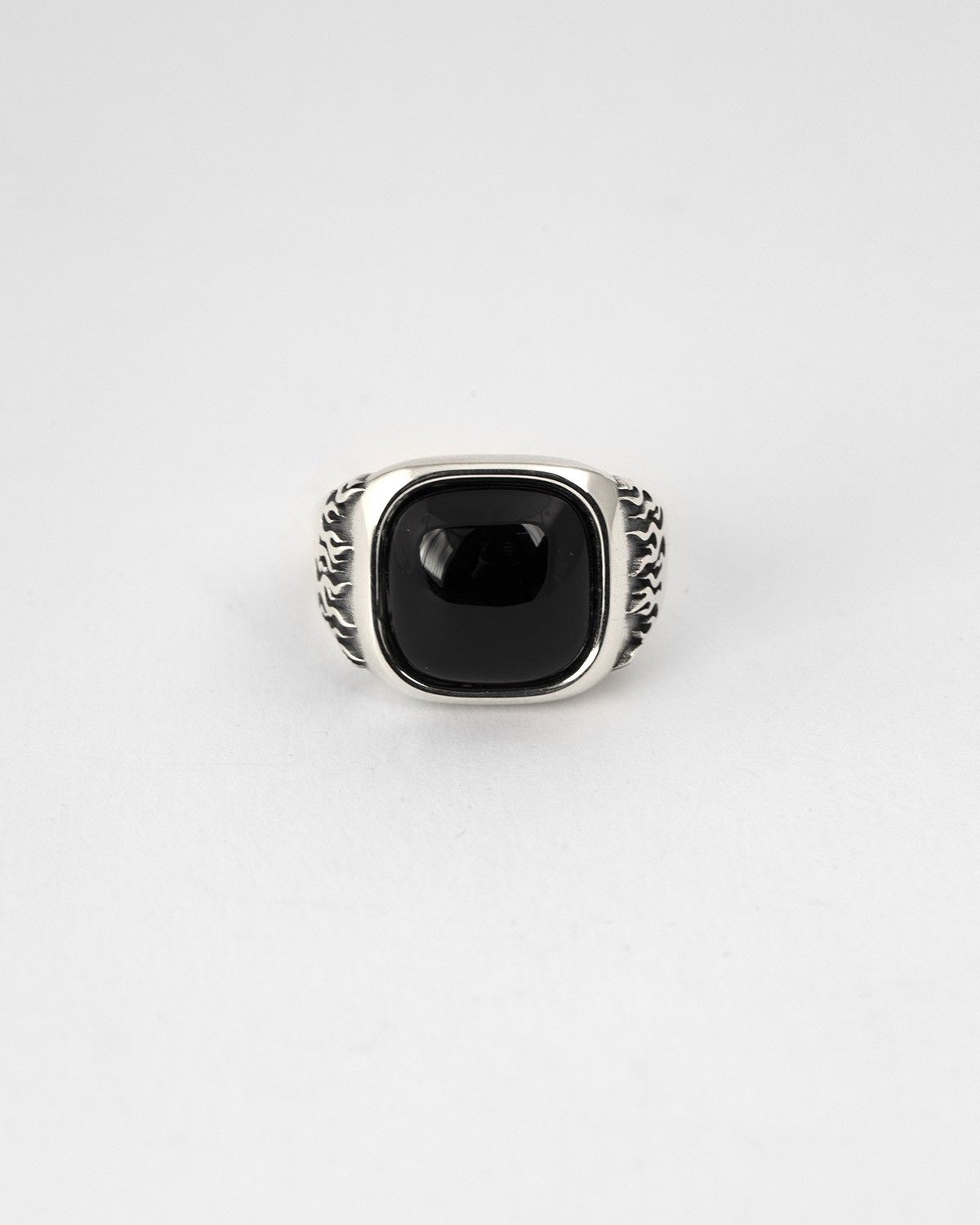 BLACK AGATE VOS CHEVALIER