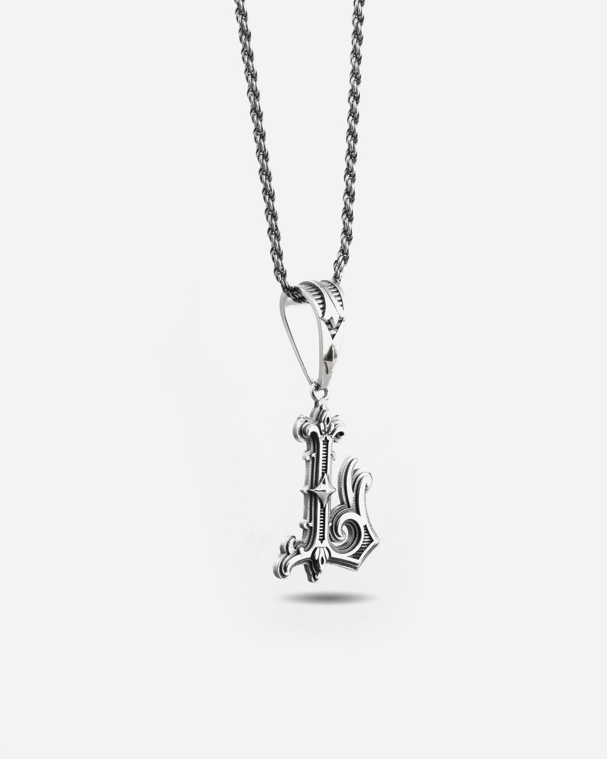 PENDENTIF LETTRE RAE PRIMO X NOVE25