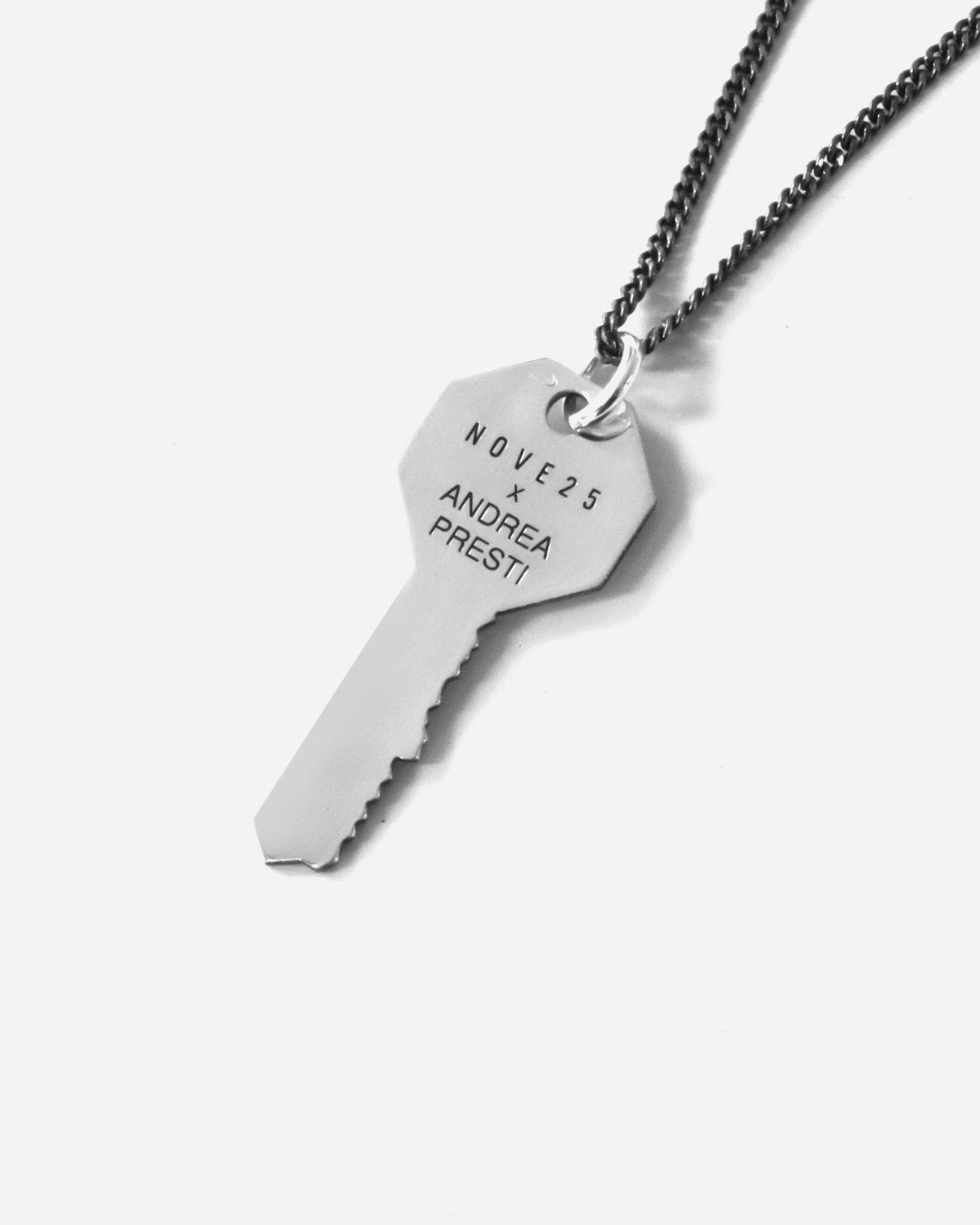 COLLIER AVEC PENDENTIF CLÉ DISCIPLINE ANDREA PRESTI